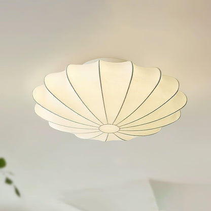 Stropna lampa u obliku školjke – Moderan i stilski dodatak za dom