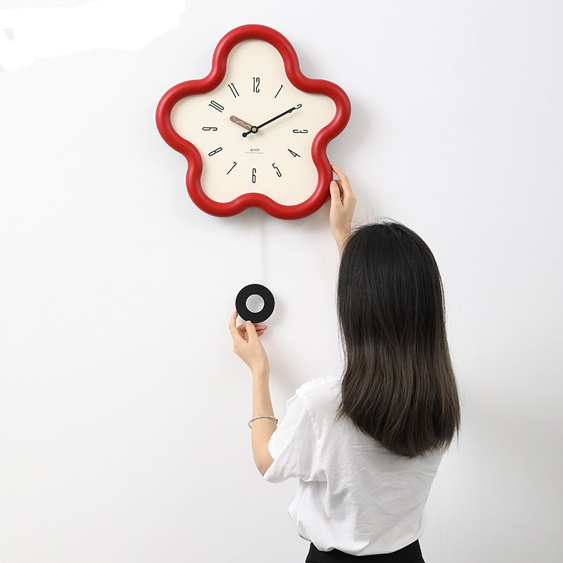 Reloj de pared con forma de flor, péndulo y mecanismo de cuarzo silencioso