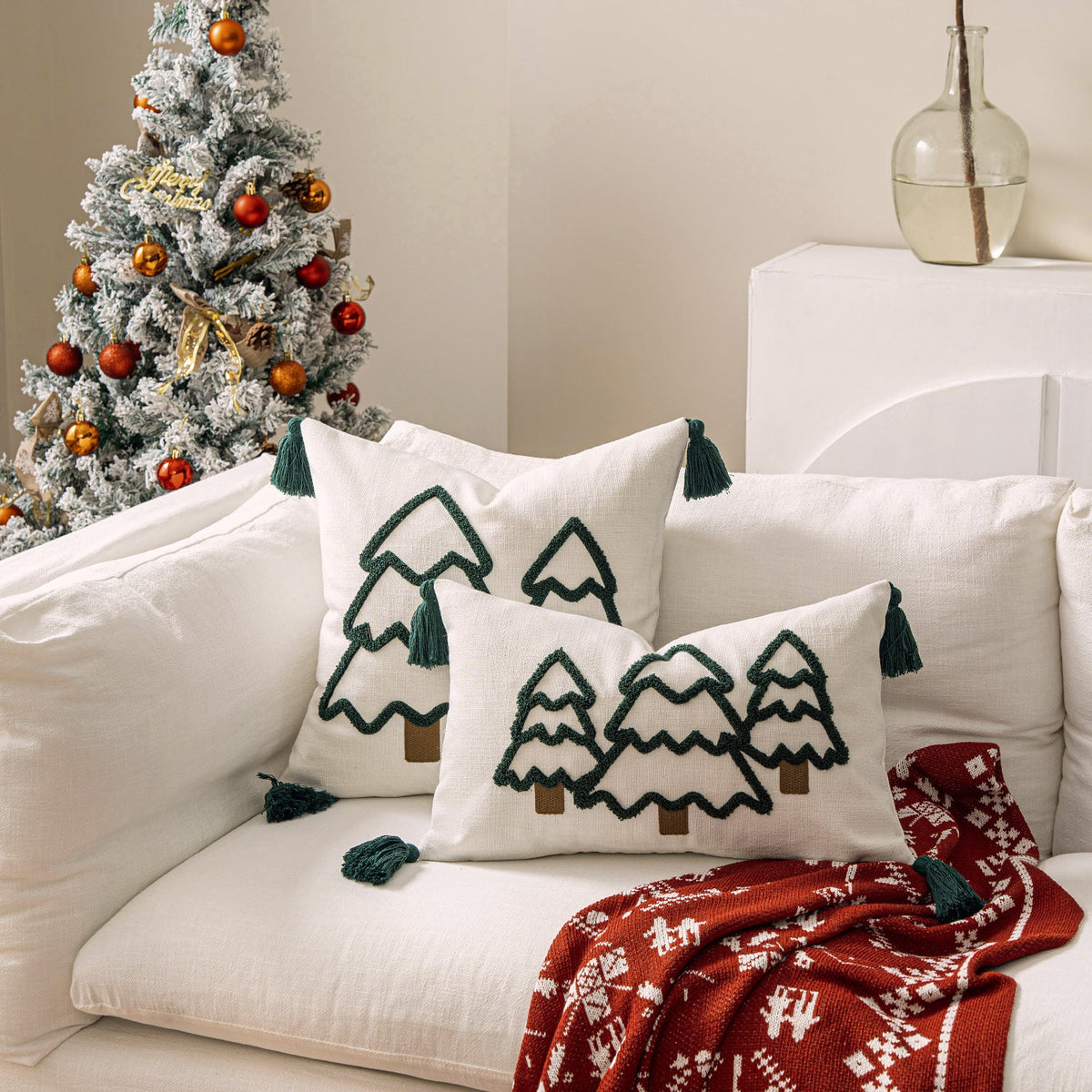 Funda de cojín decorativa con motivo de árbol de Navidad y borlas