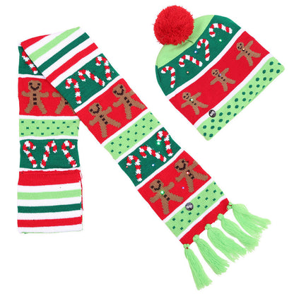 Set de gorro de invierno y bufanda con estampados navideños