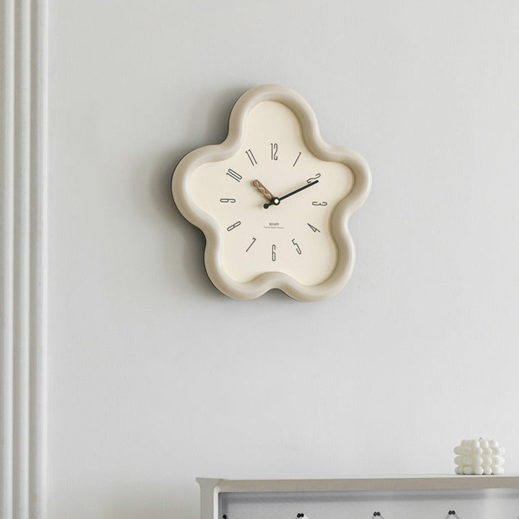 Reloj de pared con forma de flor, péndulo y mecanismo de cuarzo silencioso