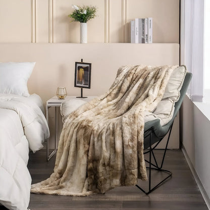 Weiche Fleecedecke mit Batikmuster