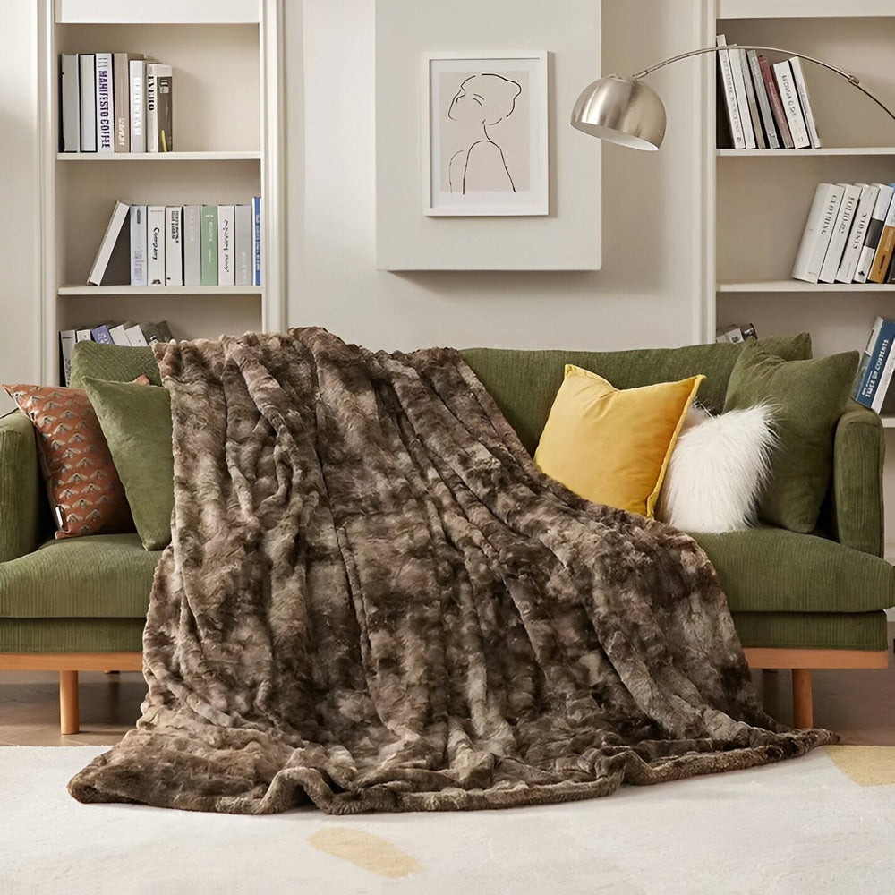 Weiche Fleecedecke mit Batikmuster
