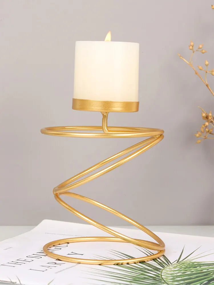 Elegante castiçal em espiral – Para uma casa acolhedora e cheia de estilo.