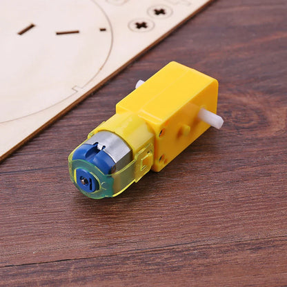 Obrazovni drveni DIY brod – Izgradi svoj vlastiti električni igraći brod