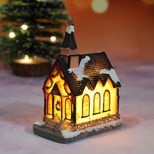 Beleuchtetes Weihnachtshaus mit warmweißem LED-Licht