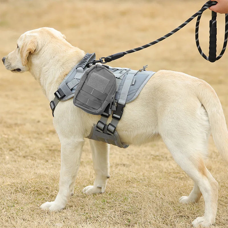 Arnés táctico para perros: robusto y ajustable para perros activos