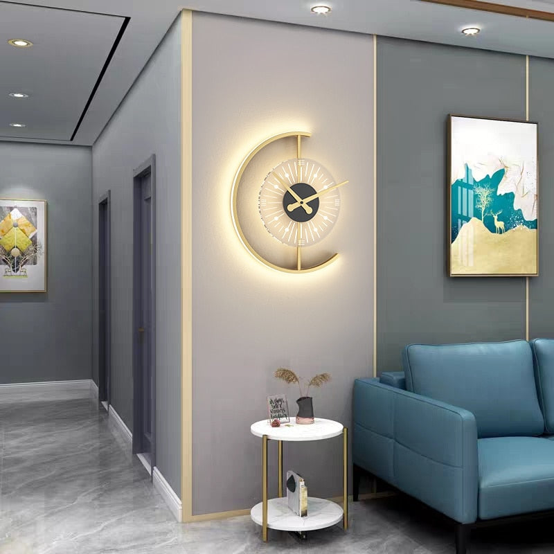 Reloj de pared LED con iluminación y moderno diseño semicircular
