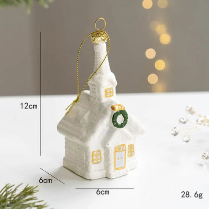 Weihnachtsanhänger aus Keramik mit verschiedenen Wintermotiven