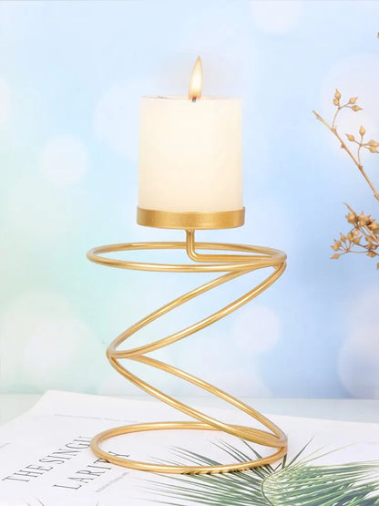 Elegante castiçal em espiral – Para uma casa acolhedora e cheia de estilo.