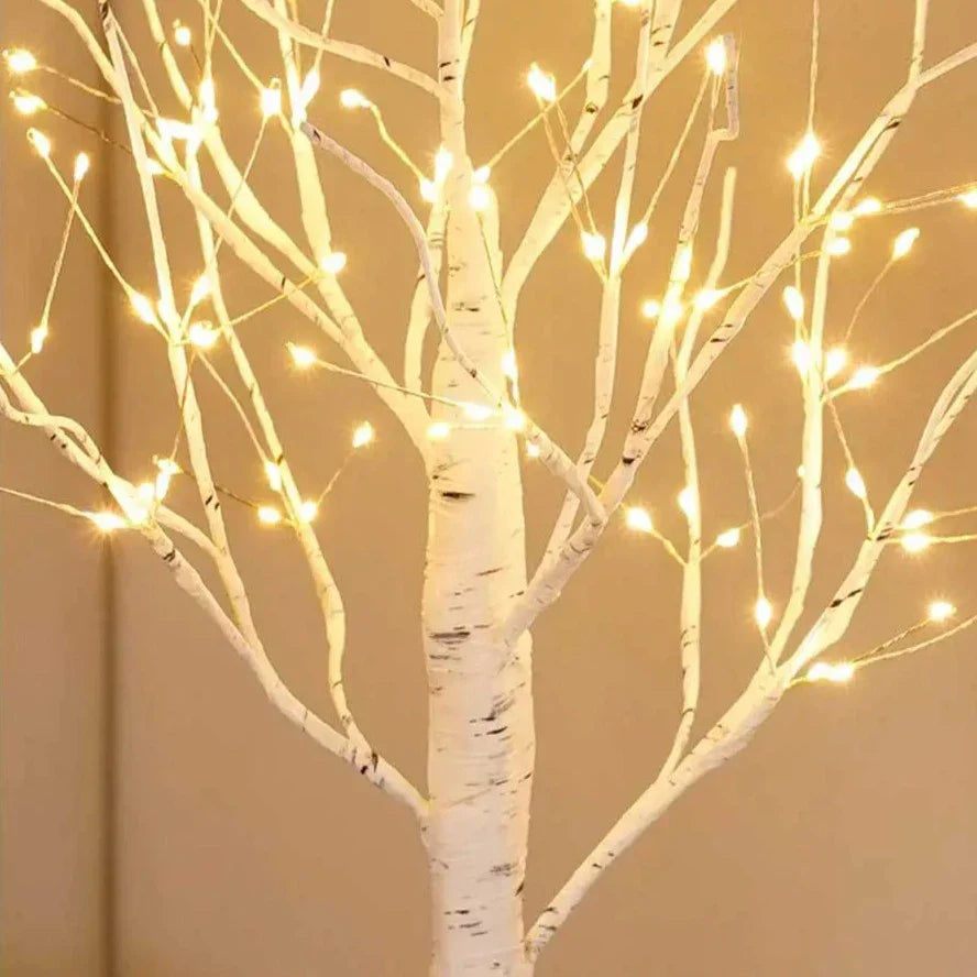 Árbol iluminado atmosférico: para un ambiente acogedor y cálido