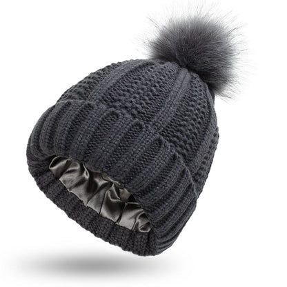 Gorro de mujer con pompón y forro interior liso