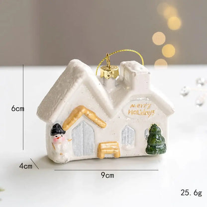 Weihnachtsanhänger aus Keramik mit verschiedenen Wintermotiven