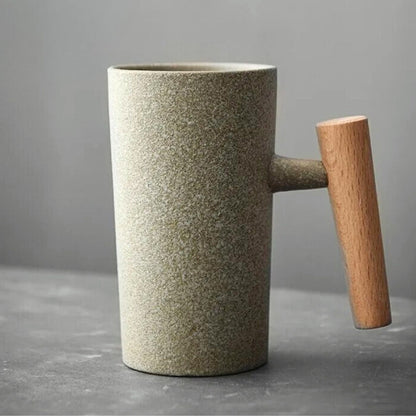 Taza de cerámica para latte con asa de madera