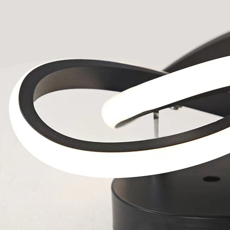 LumiFlex stropna svjetiljka – Stilska i podesiva LED rasvjeta