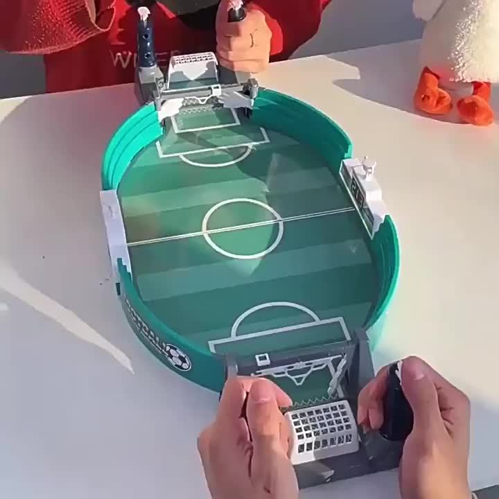 Interaktives Tischfußballspiel für Kinder