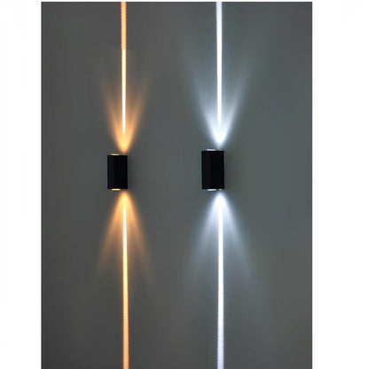 Aplique de exterior LumiGlow: luz atmosférica y resistente a la intemperie