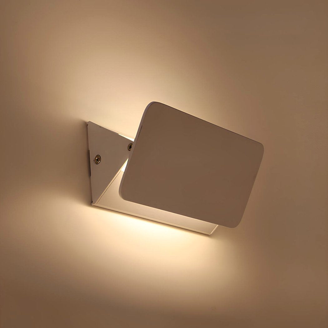 FlexiGlow Moderna bijela zidna lampa – Podesiva klapna za savršenu raspršenost svjetla