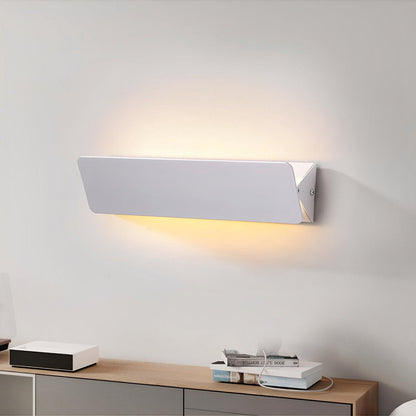 FlexiGlow Moderna bijela zidna lampa – Podesiva klapna za savršenu raspršenost svjetla