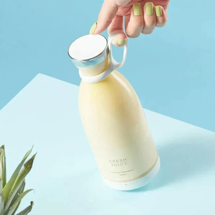 SmoothieGo – Licuadora compacta y portátil para batidos