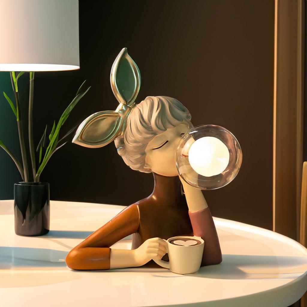 Lumière lampa - Razigrana djevojačka lampa za kreativne interijere
