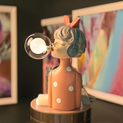 Lumière lampa - Razigrana djevojačka lampa za kreativne interijere
