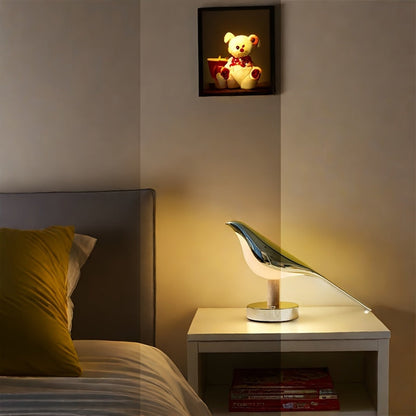 LED lampa u obliku ptice – Elegancija i mir u svakom prostoru