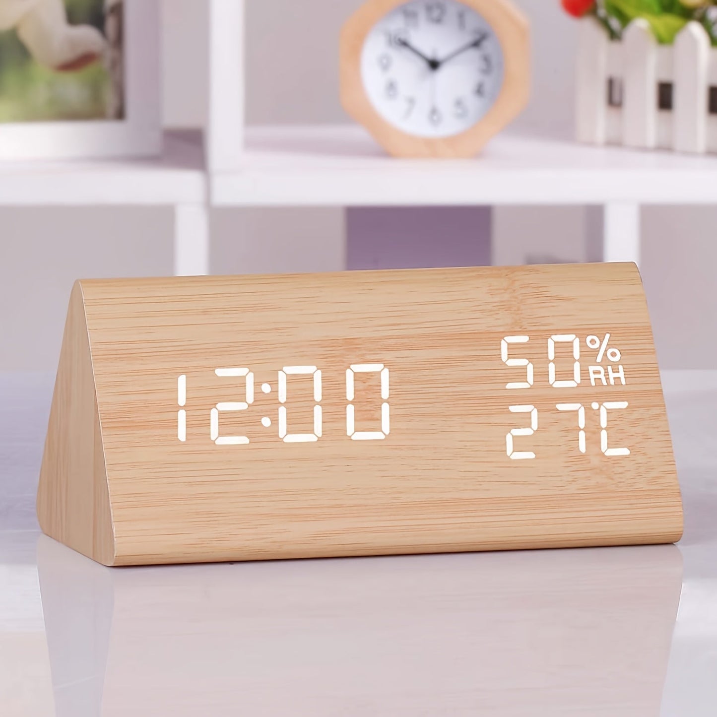 TriWood LED budilica – funkcionalan i minimalistički dizajn