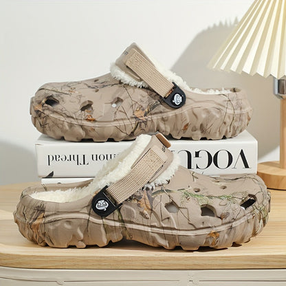 Gefütterte Clogs mit Fersenriemen für drinnen und draußen