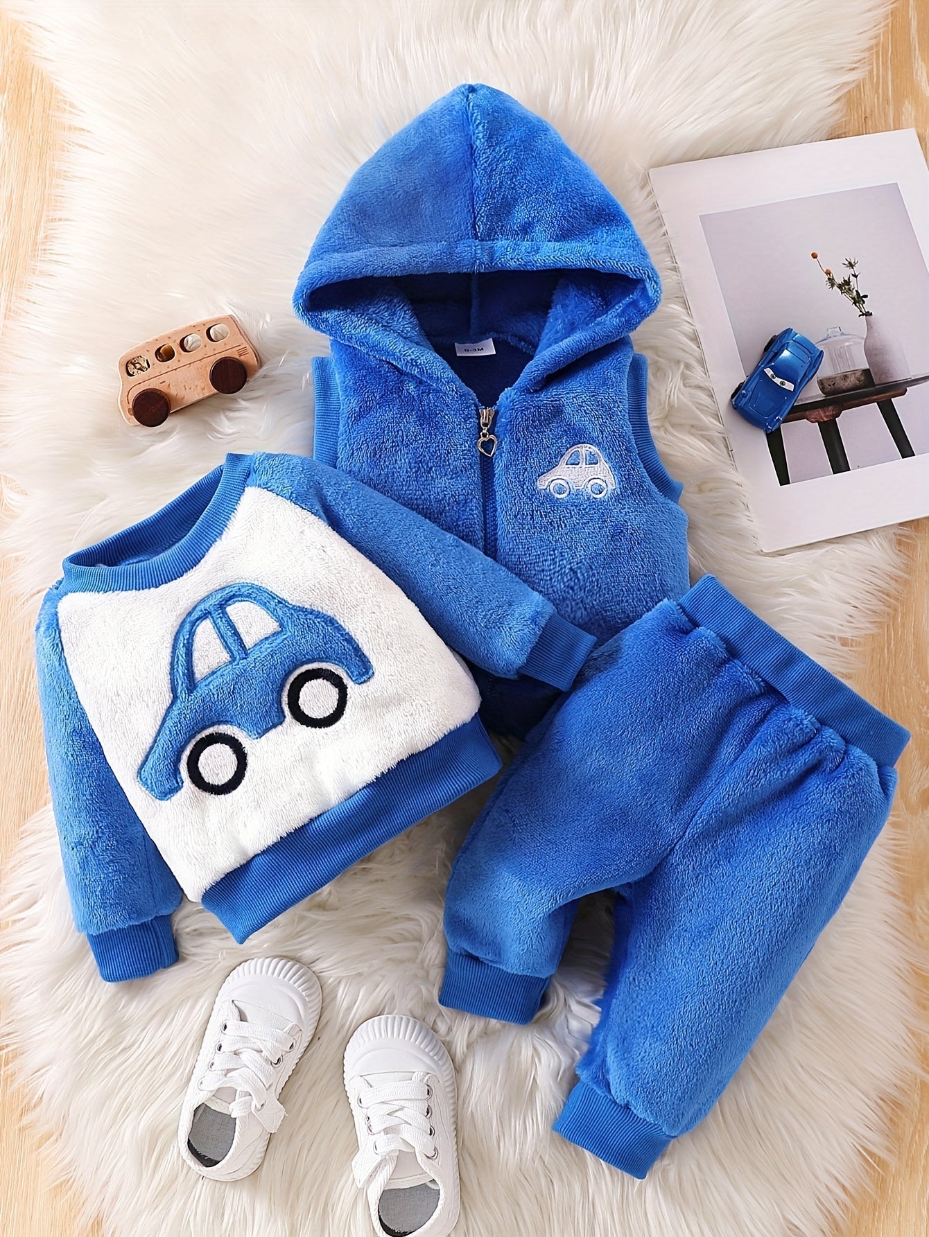 Zoomer baby set – Slatka auto vezenina za hladnije dane