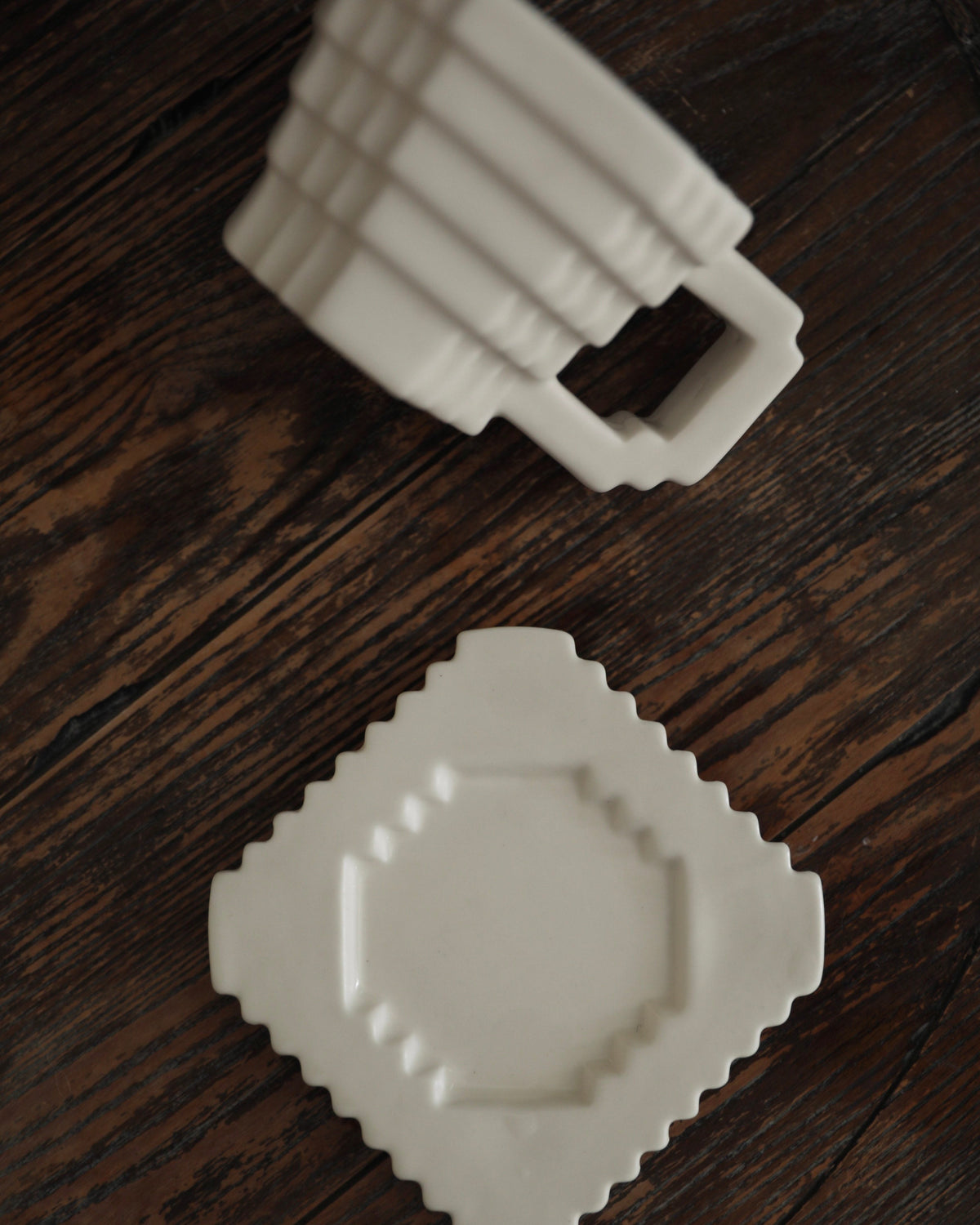 Taza de diseño Pixel con platillo