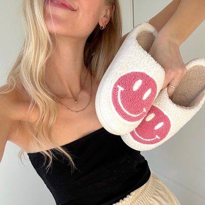 Smiley Comfort Hausschuhe – Für eine fröhliche und warme Atmosphäre