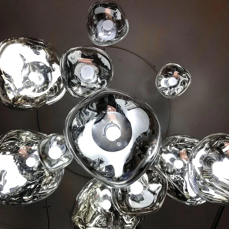 Nordische Pendelleuchte in organischer Form