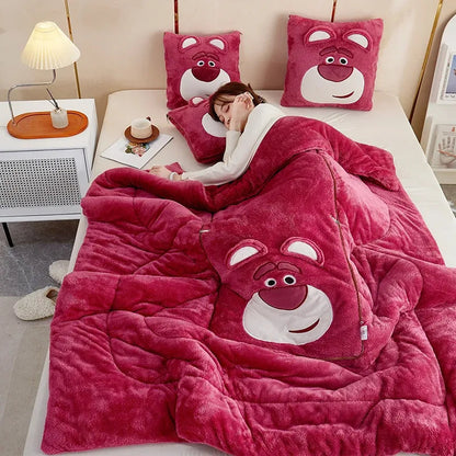 Flauschiges Decken- und Kissen-Set mit Tiermotiv
