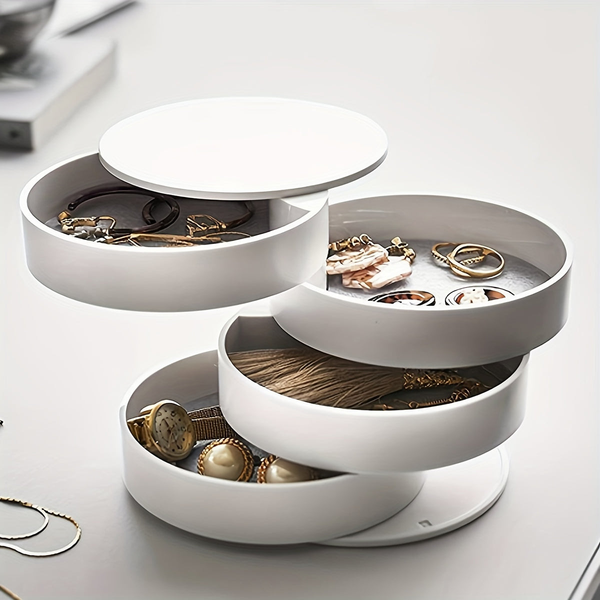 Drehbarer mehrstufiger Schmuck- und Kosmetikorganizer