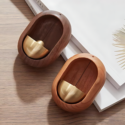 Türglocke mit Holzgehäuse und magnetischer Befestigung als Türdekoration