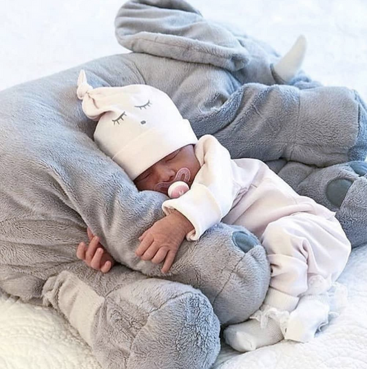 Almohada para bebé con forma de elefante: suave, tierna y cómoda.
