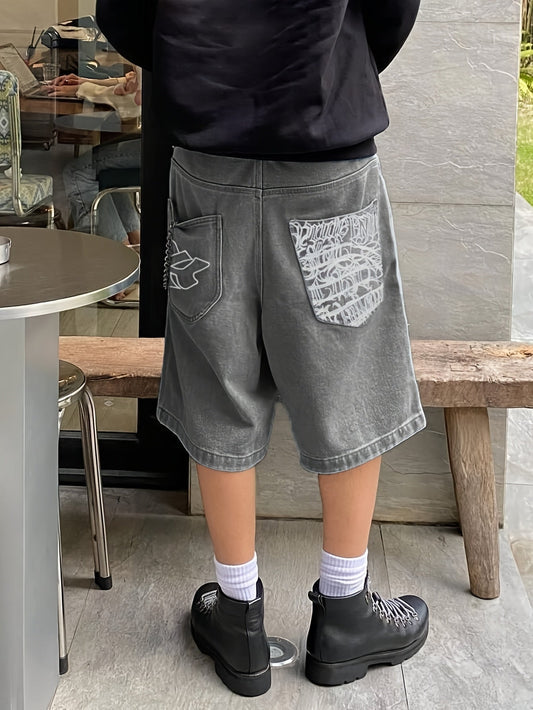 Bermudas vaqueras informales: corte holgado con elegante bordado floral.