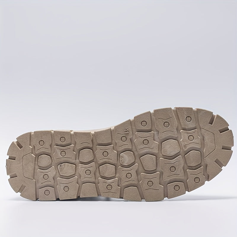 Zapatos de skate casuales sólidos para hombre: cómodos y seguros para uso al aire libre.
