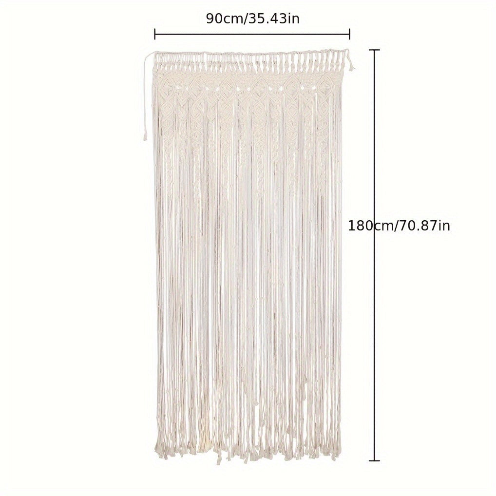 Cortina de macramé bohemia: decorativa y práctica como separador de ambientes