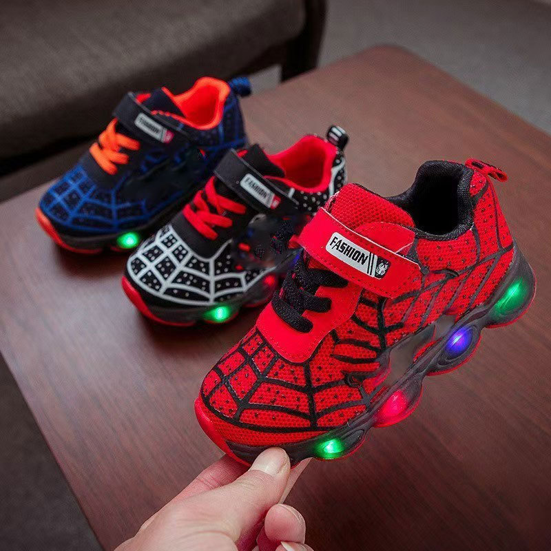 Superheroj LED tenisice – Kul cipele sa svjetlima za djecu