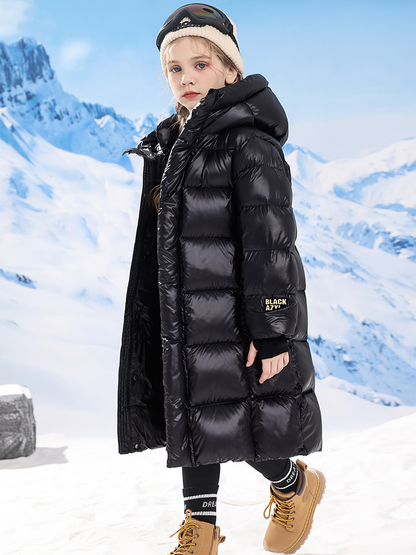 Chaqueta de invierno morada para niños: cálida y elegante para los días fríos.