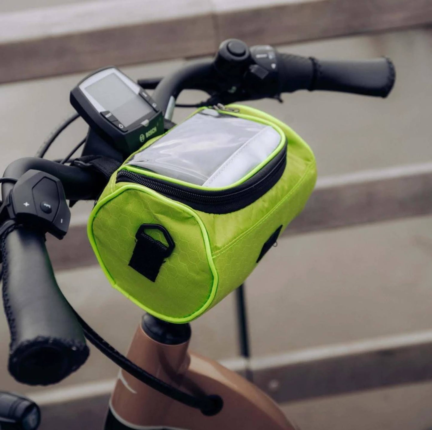 SpeedyBike torba – Vodootporna biciklistička torba s prozorom za mobitel