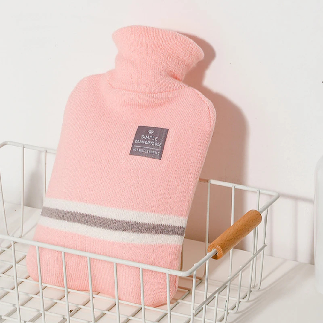 Wärmflasche mit abnehmbarem Strickbezug