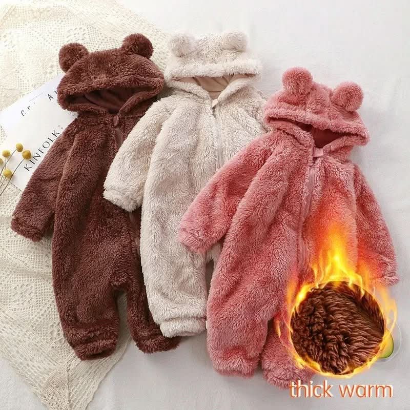 Mono de forro polar para bebé con capucha de oso