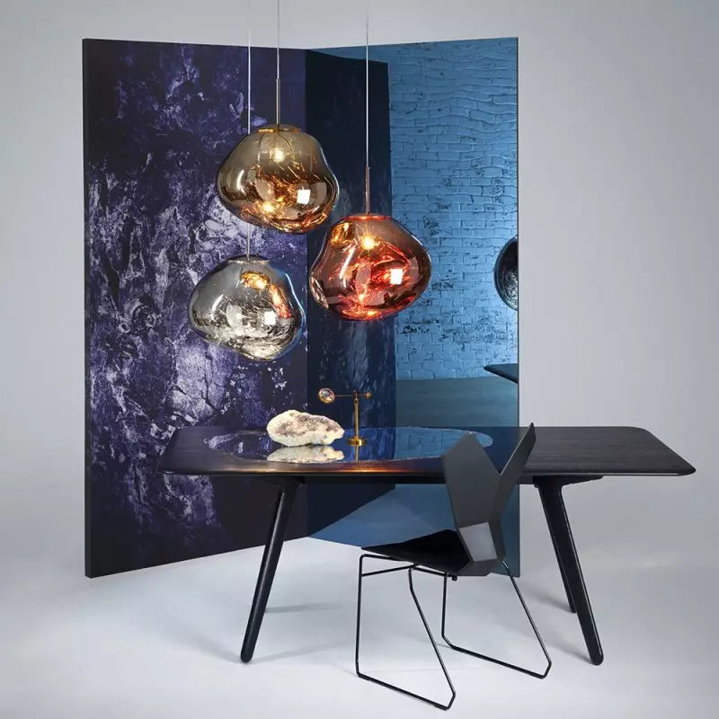 Dizajnerska viseća lampa Melt – Stilski i atmosferski svjetlosni objekt
