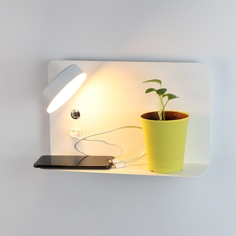 Aplique de pared con estante y puerto USB