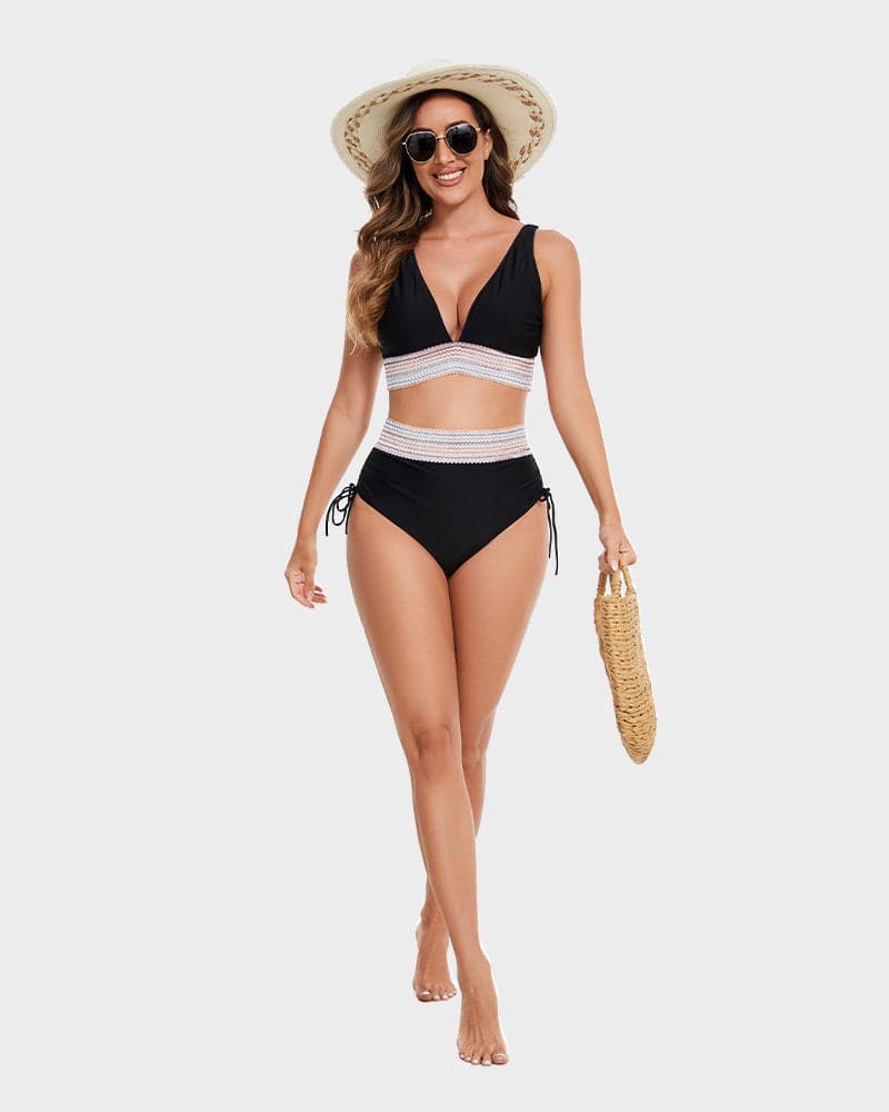 Elegantni shaping bikini – podrška i udobnost na vodi