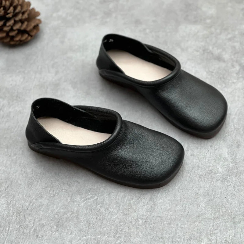 Mocassins de senhora com biqueira redonda e sola rasa para o dia a dia