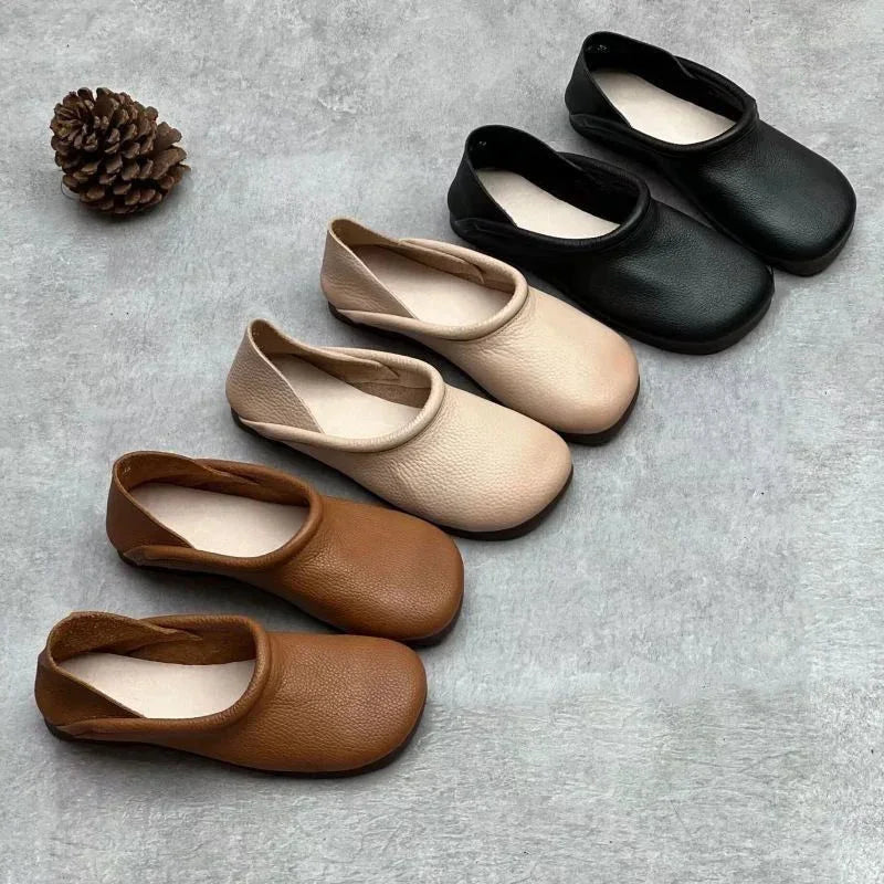 Mocassins de senhora com biqueira redonda e sola rasa para o dia a dia